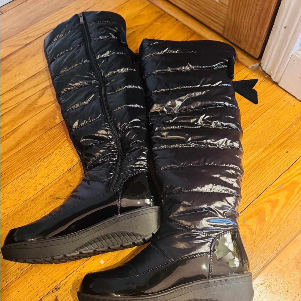 Stylish Black Quilted Winter Boots